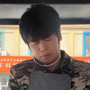 周饼伦